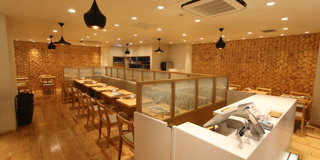 こなな エキマルシェ大阪店 外観･内観