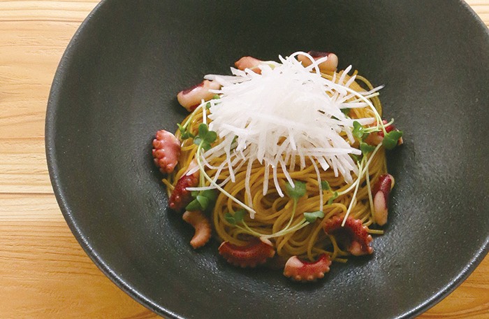 たことしゃきしゃき大根の醤油風味